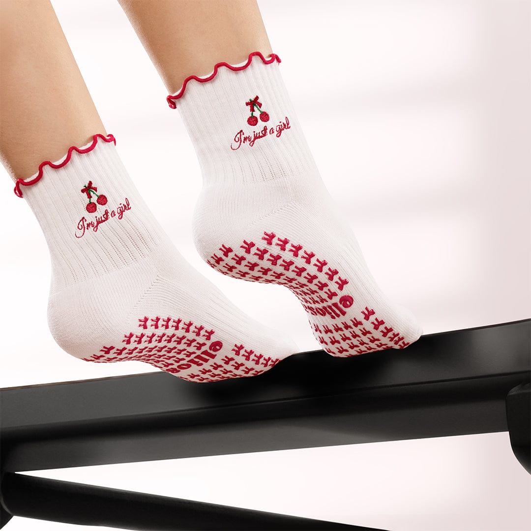 Elliosa I'm Just A Girl